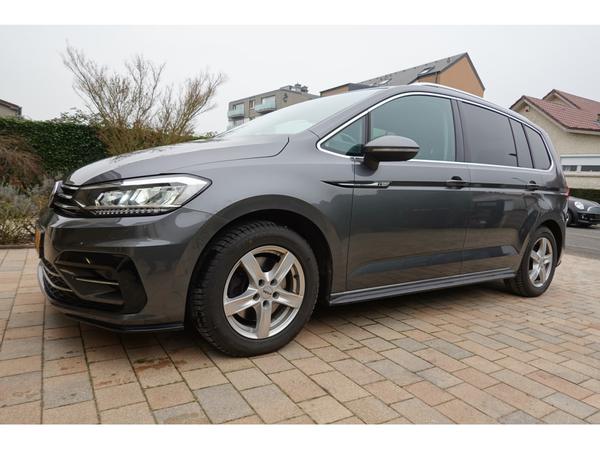 Volkswagen Touran 2.0 TDI HIGHLINE 150 DSG R-LINE